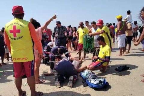 Atleta Olímpico resgata do mar jovem em ato heroico na Praia do Olho d'Água em São Luís