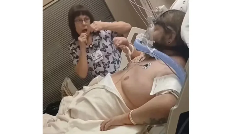 Enfermeira é Demitida Após Conduta Inadequada com Paciente Grave