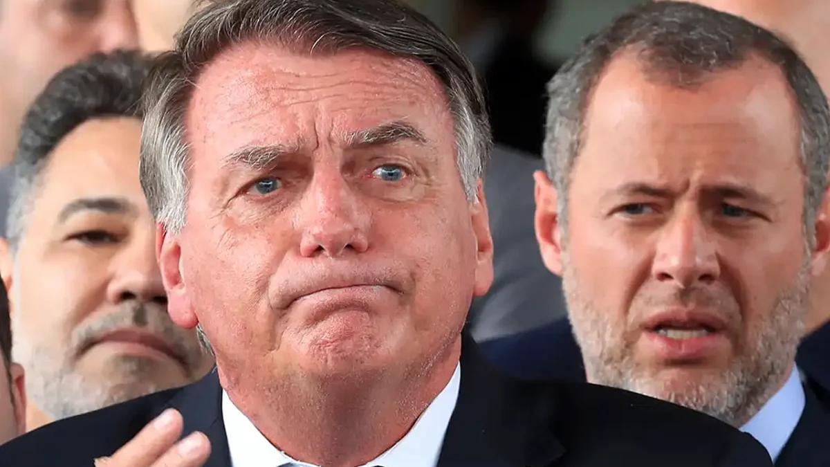 Defesa pede prisão domiciliar após agravamento do estado de saúde de Jair Bolsonaro