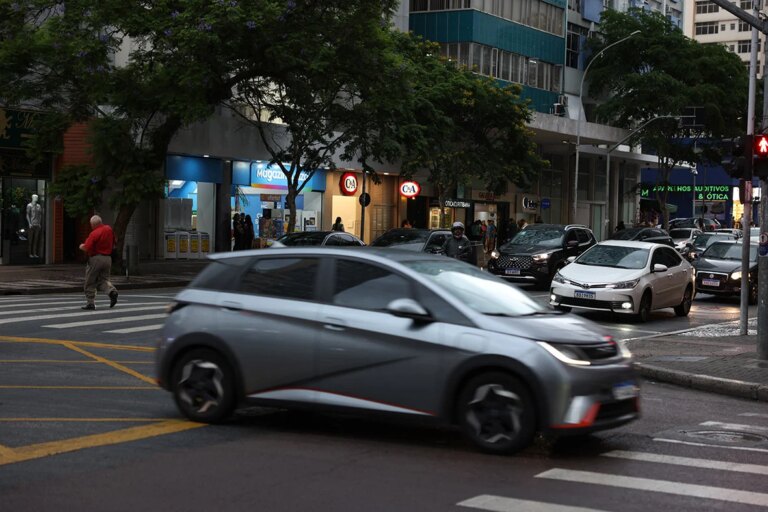 Frota paranaense rejuvenece