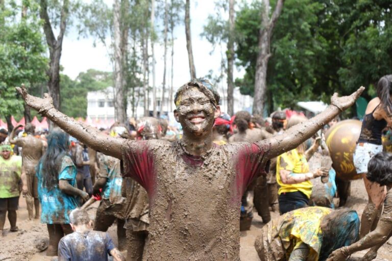 UFPR Vestibular Festa da Lama e Música Sexta
