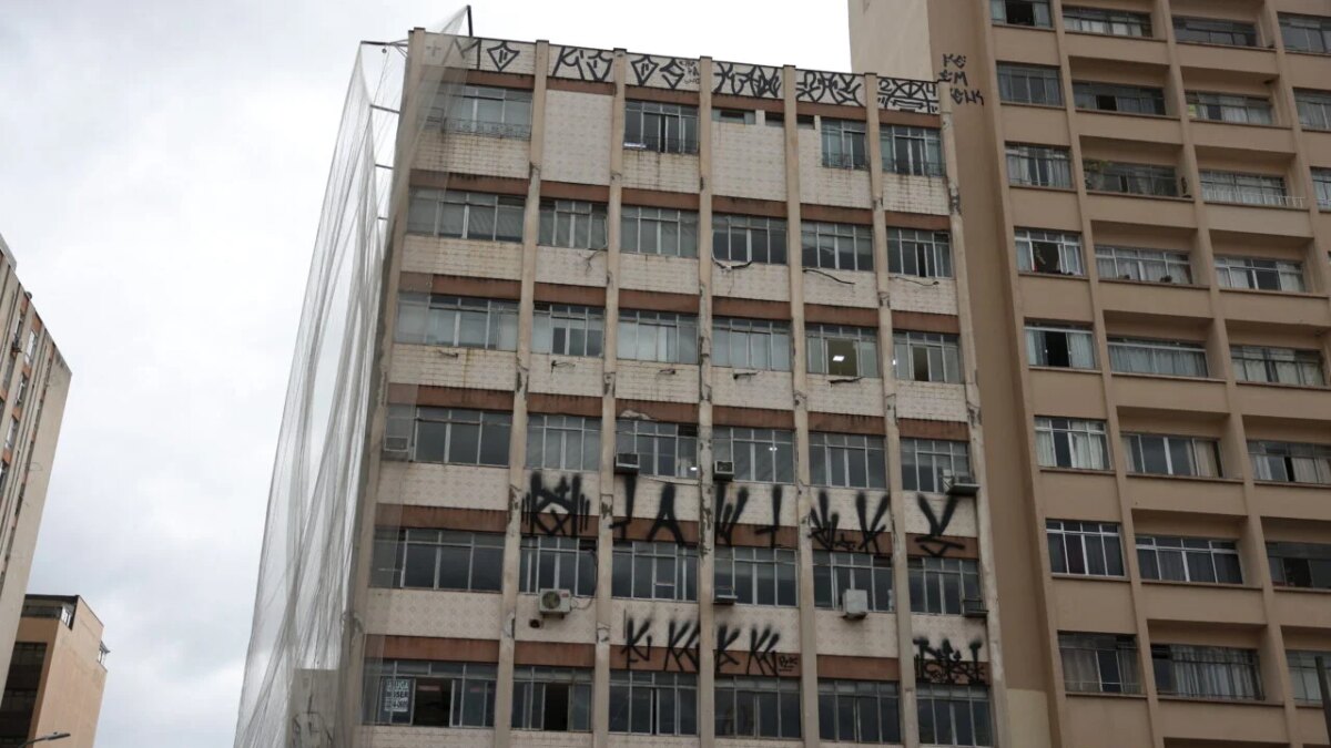 Pichação em Curitiba pode custar R$ 12 mil