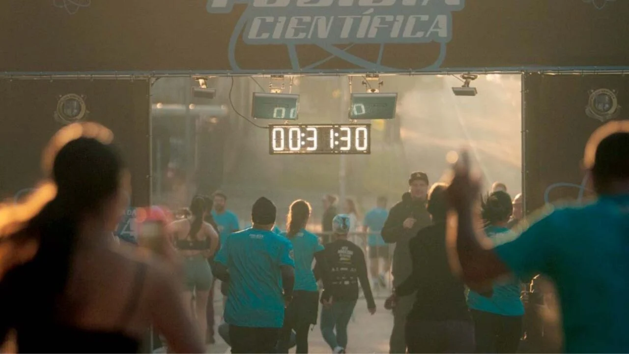 Participantes em uma corrida de rua